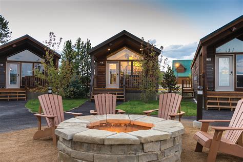 best yellowstone lodging for families